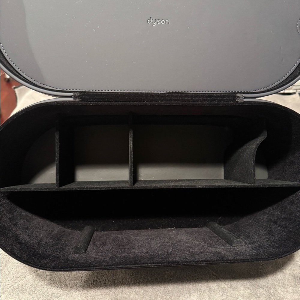 Dyson Airwrap Organizer Case Blue Magnetic - Picture 8 of 8
